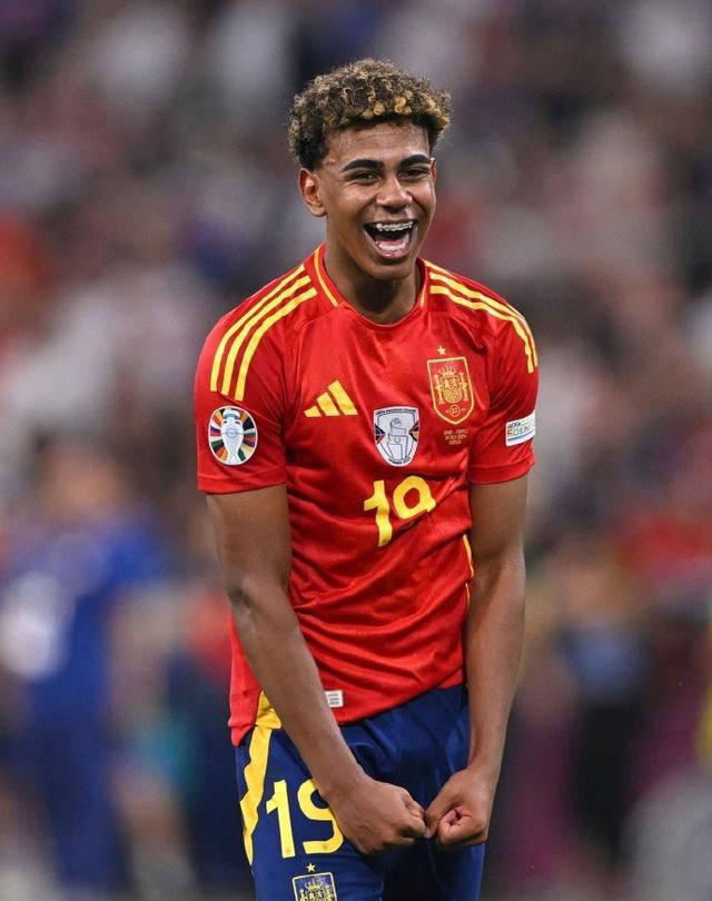 黄冈浠水：小小羽毛球拍 织就乡村共富梦