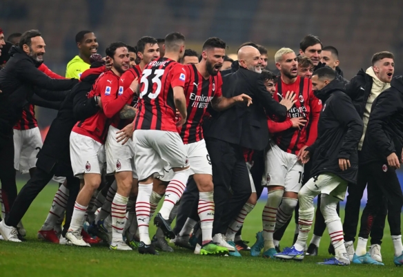 维斯塔潘起步良好暂时领跑，皮亚斯特里过掉诺里斯上至第2