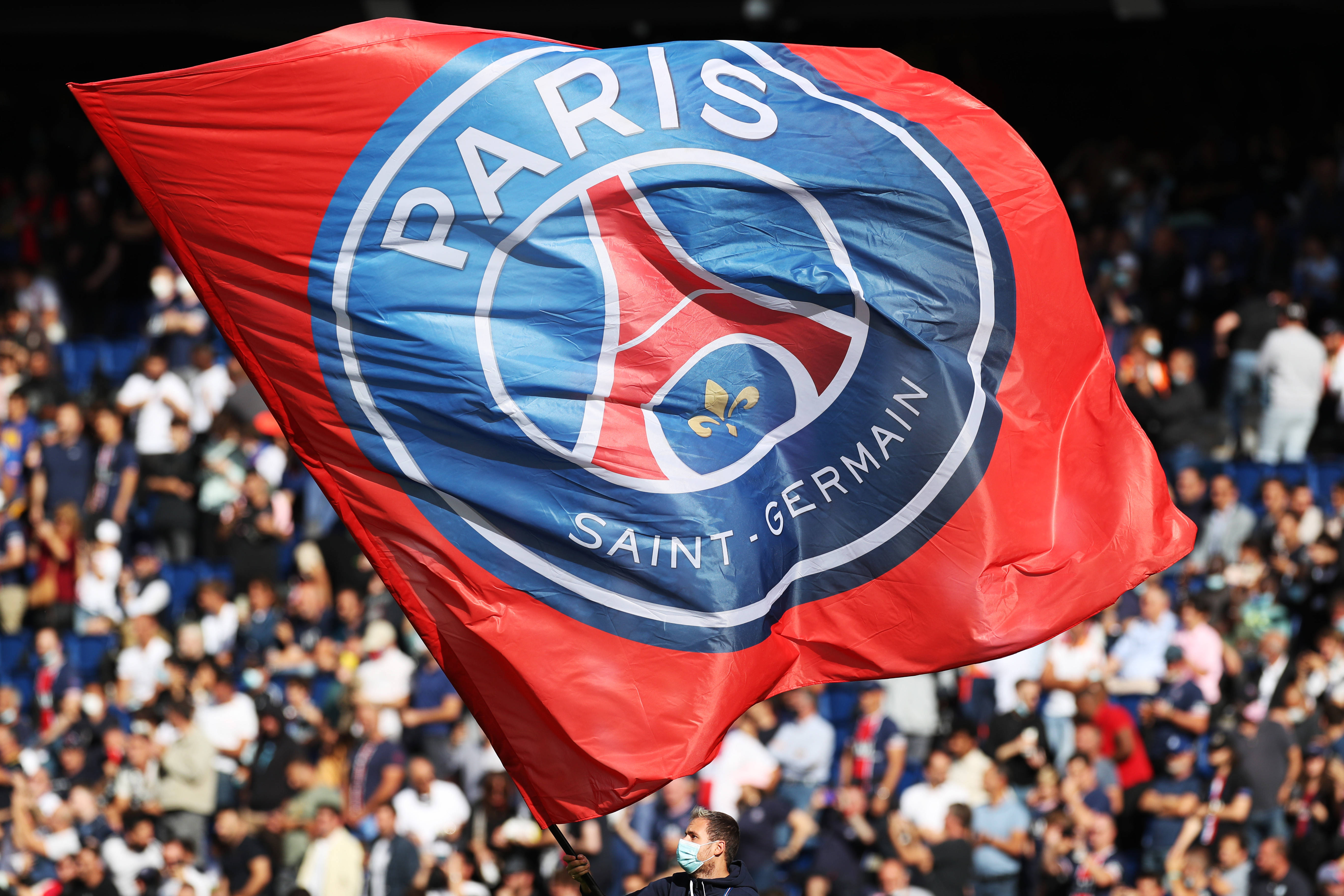 图片报：基米希在加练角球，本赛季他利用角球已送出四次助攻