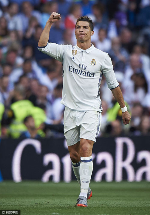 这队的高位逼抢太窒息了