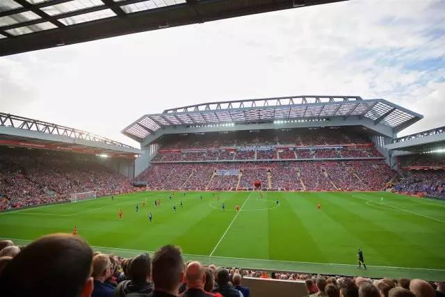 巴尔达诺批皇马球员：阿隆索能力出众，是球员们不愿跑动