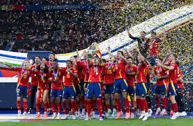 更是对篮球 更是对篮球